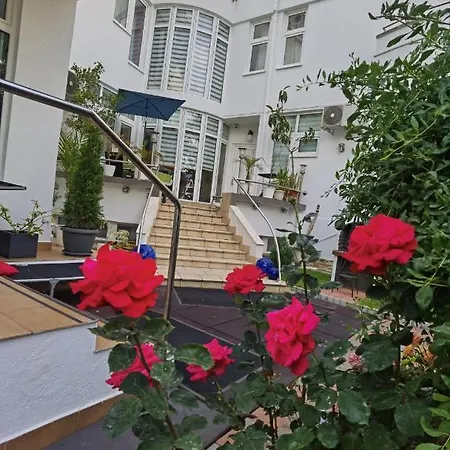 Fitness House With Garden Vendégház Konstanca