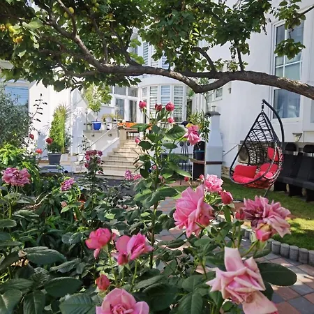 Fitness House With Garden Guest house *