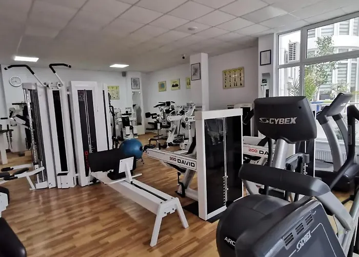 Pensiune Fitness House With Garden