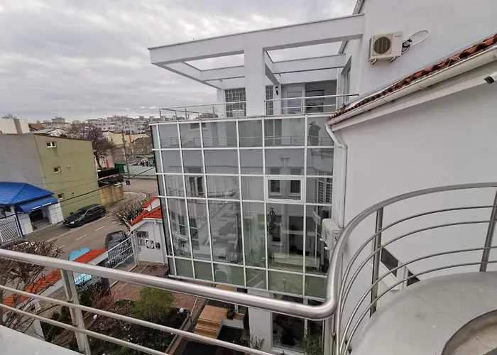 ゲストハウス Fitness House With Garden