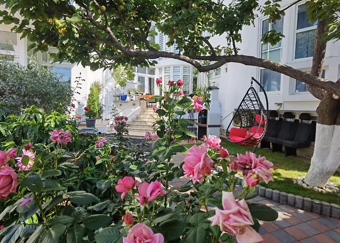 Fitness House With Garden Pensiune 4*