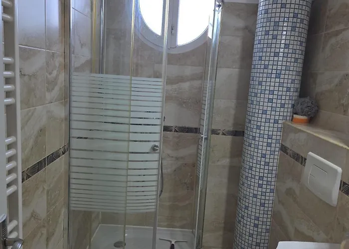 Fitness House With Garden